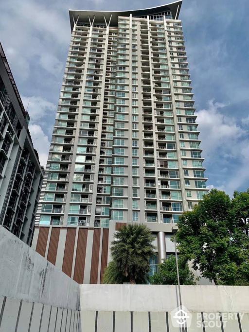 1-BR Condo at Rhythm Ratchada-Huaikwang near MRT Huai Khwang