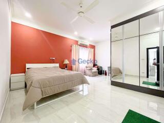 5 Bedrooms House Pratumnak H010983