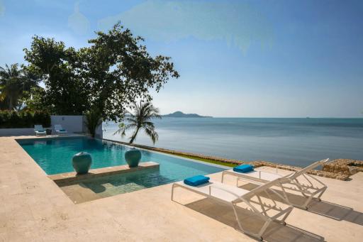 Lovely 3 bedroom private Beachfront villa for sale Koh Samui