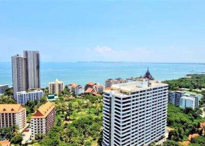 Riviera Wongamat Condo for Sale in Pattaya