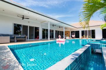 Modern 3 Bed Pool Villa inside Alamanda project