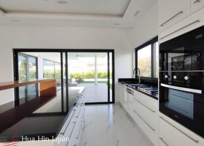 Modern and Quality 2 Bedroom Pool Villa close to City Centre (off plan)