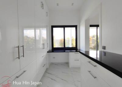 Modern and Quality 2 Bedroom Pool Villa close to City Centre (off plan)