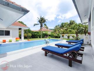 Beautiful 3 Bedroom Pool Villa In Popular Smart House Project Next To Black Mountain