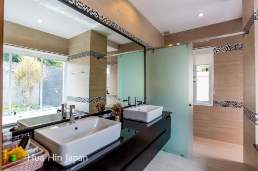 Thai - Bali Style 4 Bedrooms Pool Villa in Multipul Award Winning Develper on Soi 88 (Completed, Furnished)