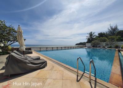 Absolute Beachfront 4 Bedroom Villa in the Centre of Khao Takiab