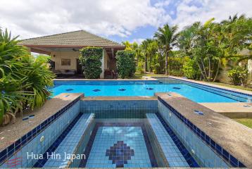 **Recently Remodeled** Spacious 3 Bedroom Pool Villa off Pala U road, Close to Downtown