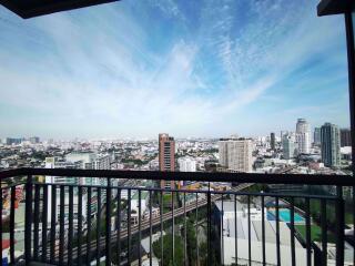 2 bed Condo in Rhythm Sukhumvit 42 Phra Khanong Sub District C020285