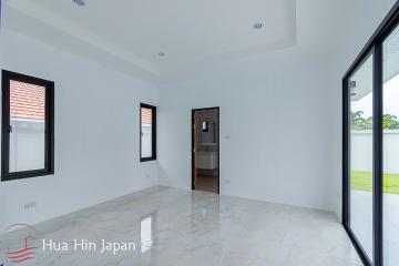 Great Value - 2 Bedroom Pool Villa with Nice Mountain View only 15 Min Drive from Hua Hin Centre (Off plan)