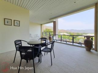 **Price Reduction!!** 2 BDRM Golf View Unit On Black Mountain (1 x Membership included, Fully Furnished)