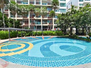 2 bedroom unit at popular SeaCraze Condominium walking distance to Takiab Beach