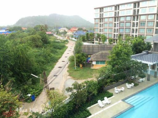 Good size studio unit, walking distance to Khao Takiab Beach