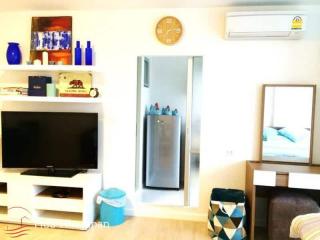 Good size studio unit, walking distance to Khao Takiab Beach