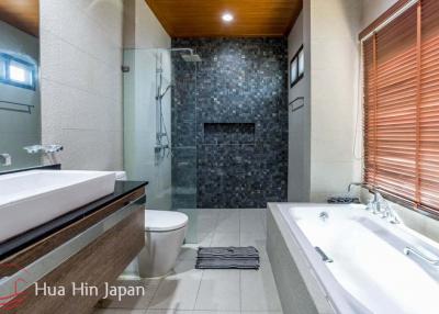 4 Bedroom Pool Villa in Popular Hillside Hamlet Project (completed, fully furnished)