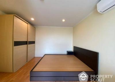 2-BR Condo at Lumpini Ville Cultural Center near MRT Huai Khwang