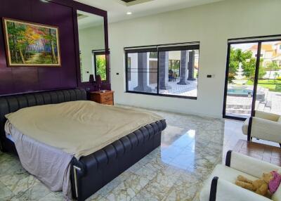 Luxury Pool Villa House for Sale Pattaya