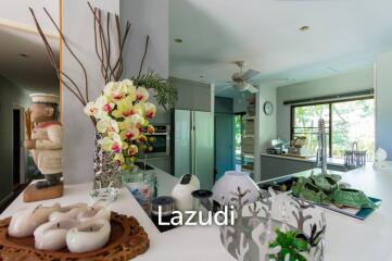 PALM HILL CONDO : 4 bed ground floor
