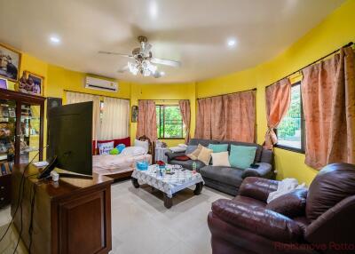 4 Bed House For Sale In East Pattaya - Lakeside Court