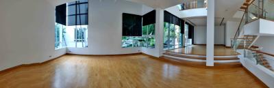 For RENT : House Sathorn / 4 Bedroom / 4 Bathrooms / 420 sqm / 230000 THB [R11952]