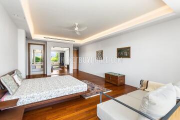 LAY7376: Five Bedroom Villa With Ocean Views in Layan