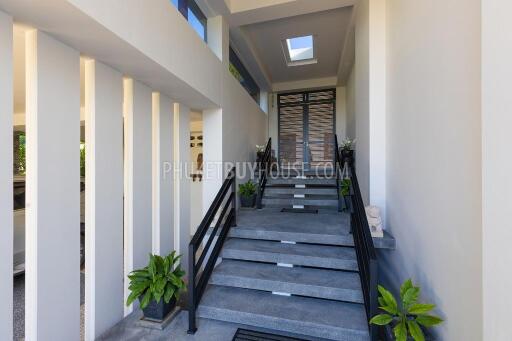 LAY7376: Five Bedroom Villa With Ocean Views in Layan