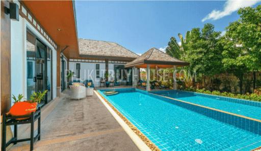 RAW7363: Five Bedroom Villa with Pool and Garden in Rawai