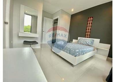202 Sqm., 4 Beds, 3 Baths Condo listed for ฿ 14,000,000.