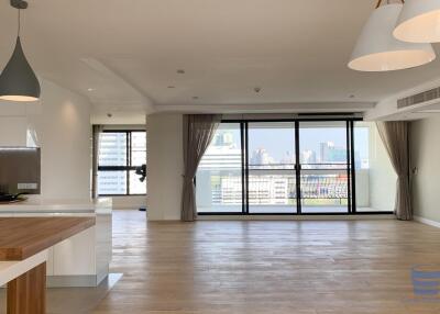 [Property ID: 100-113-26912] 3 Bedrooms 4 Bathrooms Size 260Sqm At Prime Mansion for Rent 110000 THB