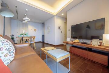 Stunning Condo with Seamless Access to BTS Phrom Phong on Sukhumvit 24