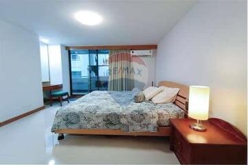 1 Bedroom Condo with Balcony in Asoke   The Concord