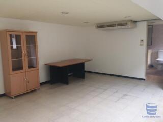 [Property ID: 100-113-25145] 3 Bedrooms 3 Bathrooms Size 208.03Sqm At Crystal Garden for Rent and Sale