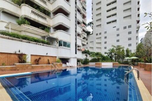 Spacious & Homely 3BR Apartment for Rent Asoke