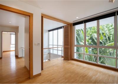 For Rent Single house 5 Bedrooms with pool in private compound  Sathorn