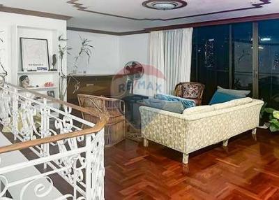 For Sale Rare Unit Duplex 4 Bedrooms Size 408 Sqm. at Phatsana Garden. - 920071001-12009