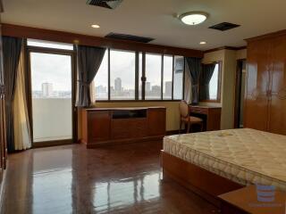 [Property ID: 100-113-24945] 3 Bedrooms 3 Bathrooms Size 181.84Sqm At Empire House for Rent and Sale