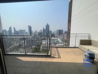 Urbana Sathorn 2 Bedroom 2 Bathroom For Rent and Sale