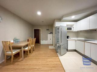 Renova Residence Chidlom 2 Bedroom 2 Bathroom For Rent