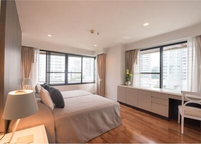 For Rent Spacious new renoavted 4 bedrooms with balcony in Sukhumvit 16 close to Park - 920071001-11990