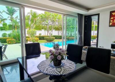 Palm Oasis Pool Villa for Sale in Pattaya