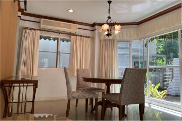 For rent townhouse 4 bedrooms in private compound Sukhumvit 55 ( Thong-Lor ) - 920071001-11975