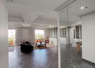 [Property ID: 100-113-26984] 3 Bedrooms 4 Bathrooms Size 205Sqm At Supreme Place for Sale 16500000 THB