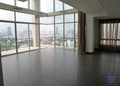 [Property ID: 100-113-23961] 4 Bedrooms 6 Bathrooms Size 304Sqm At The Lofts Yennakart for Rent 150000 THB