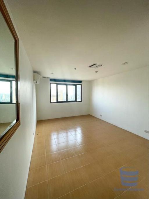 [Property ID: 100-113-26989] 3 Bedrooms 2 Bathrooms Size 119.02Sqm At Top View Tower for Sale 9000000 THB