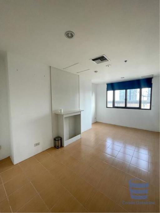 [Property ID: 100-113-26989] 3 Bedrooms 2 Bathrooms Size 119.02Sqm At Top View Tower for Sale 9000000 THB