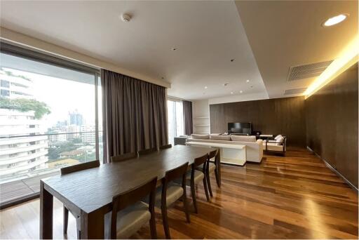 4 bedrooms apartment for rent near BTS Prompong - 920071001-11934