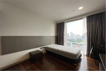 4 bedrooms apartment for rent near BTS Prompong - 920071001-11934