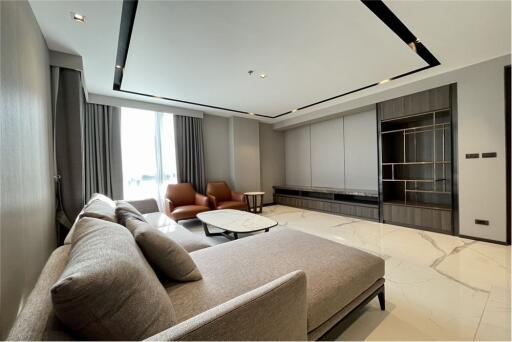 2 bedrooms luxury apartment in Prompong