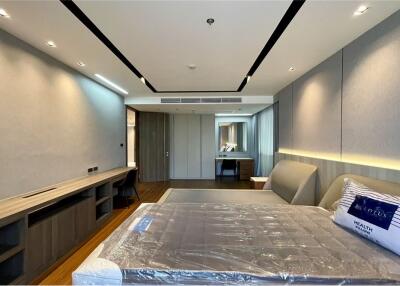 2 bedrooms luxury apartment in Prompong