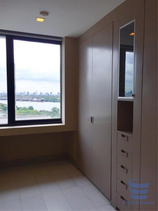 [Property ID: 100-113-25591] 3 Bedrooms 4 Bathrooms Size 300Sqm At Royal River Place for Rent and Sale