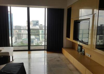 [Property ID: 100-113-25555] 3 Bedrooms 4 Bathrooms Size 198Sqm At The Met for Rent and Sale